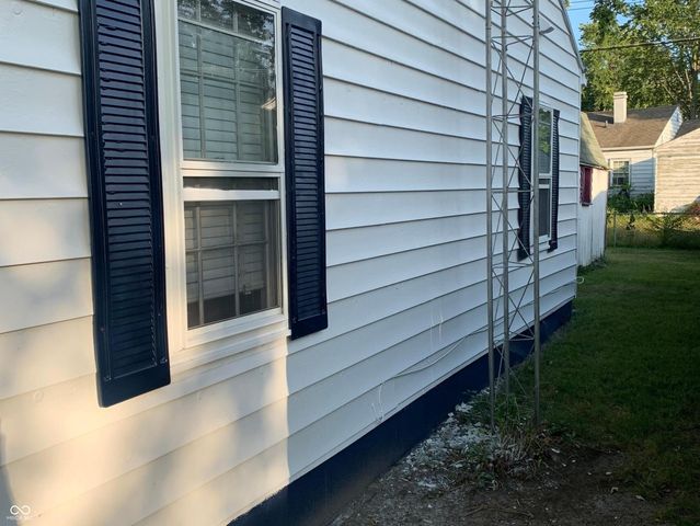 2207 E Sharon Drive, Muncie, IN 47302