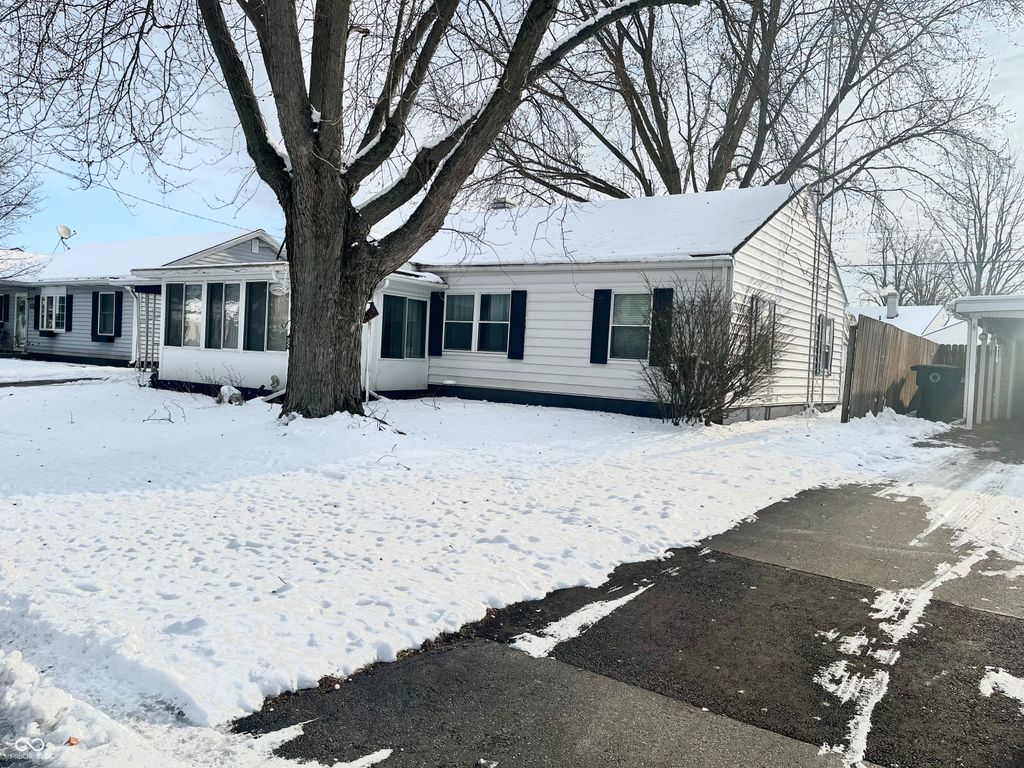 2207 E Sharon Drive, Muncie, IN 47302