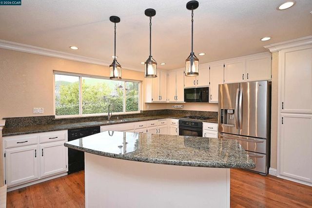 2152 2152 Bluerock Circle, Concord, CA 94521