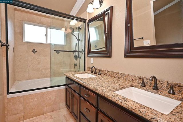 2152 2152 Bluerock Circle, Concord, CA 94521