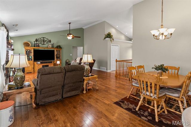 336 Overlook Drive, Edwardsville, IL 62025