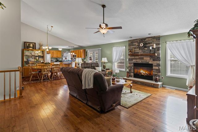 336 Overlook Drive, Edwardsville, IL 62025