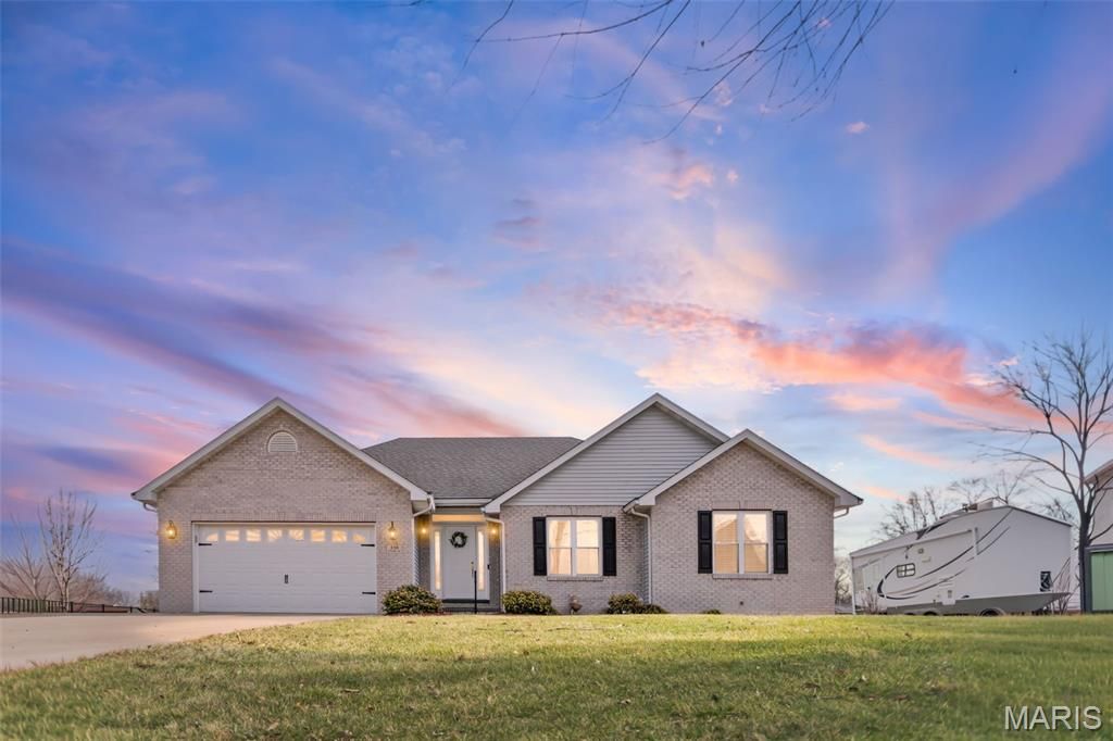 336 Overlook Drive, Edwardsville, IL 62025