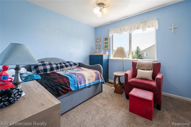 58767 Hunters Court, South Lyon, MI 48178