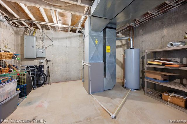 58767 Hunters Court, South Lyon, MI 48178