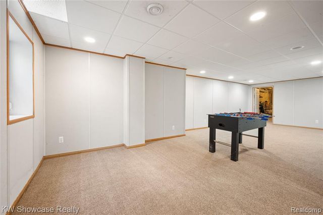 58767 Hunters Court, South Lyon, MI 48178