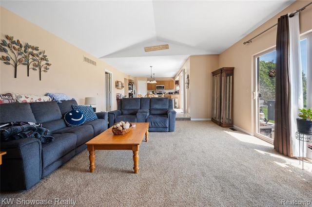 58767 Hunters Court, South Lyon, MI 48178