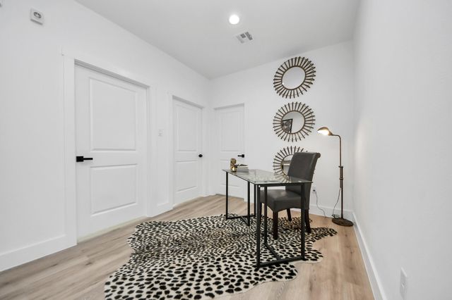 9028 Scott Street, Houston, TX 77051