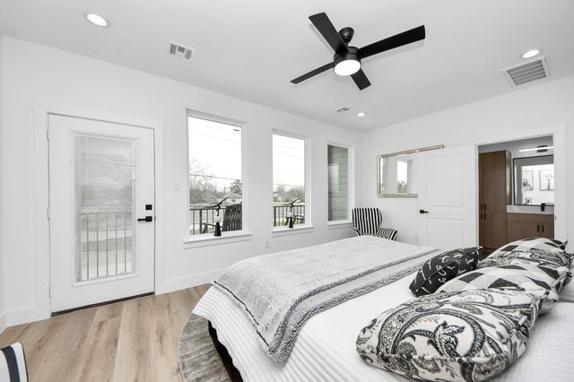 9028 Scott Street, Houston, TX 77051