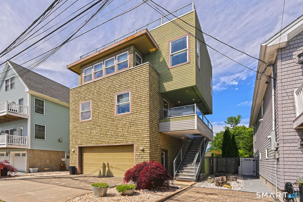 11 Maddox Avenue, Milford, CT 06460