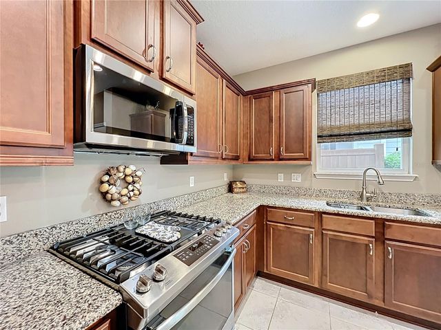 383 ALCOVE DRIVE, Groveland, FL 34736