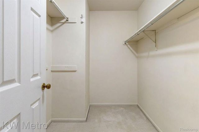 34721 Pembroke Avenue, Livonia, MI 48152
