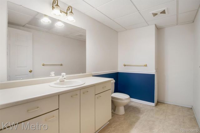 34721 Pembroke Avenue, Livonia, MI 48152