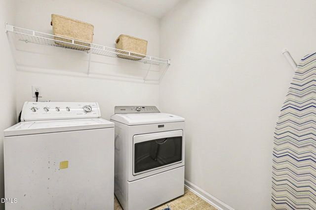 229 Autumn Glen Lane, Holly Springs, NC 27540