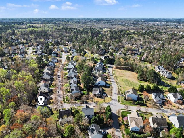 229 Autumn Glen Lane, Holly Springs, NC 27540