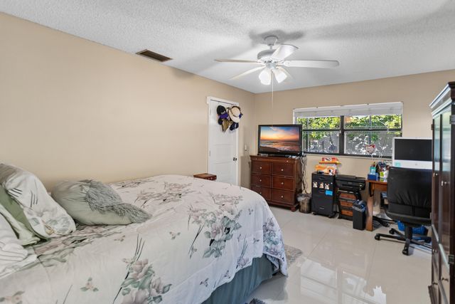 3750 NW 73rd Avenue, Lauderhill, FL 33319