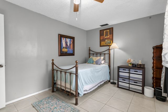 3750 NW 73rd Avenue, Lauderhill, FL 33319