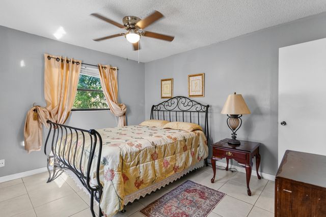 3750 NW 73rd Avenue, Lauderhill, FL 33319