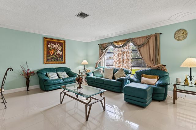 3750 NW 73rd Avenue, Lauderhill, FL 33319
