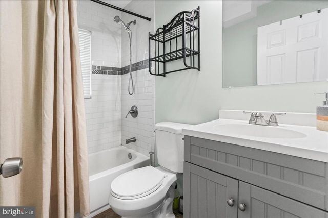 2667 W PARK DR, Baltimore, MD 21207