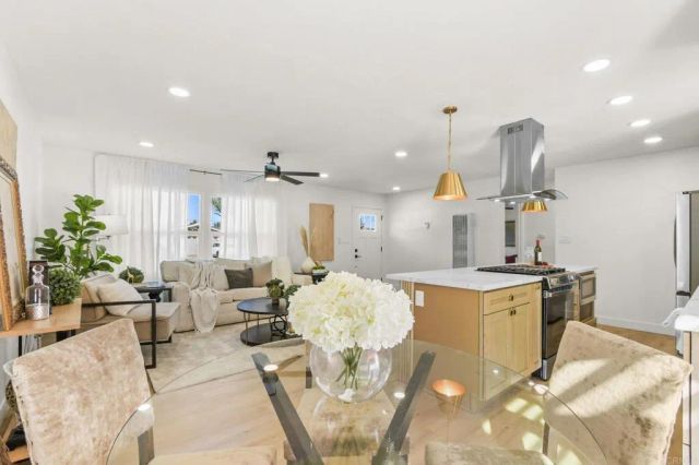 463 Parkbrook St, Spring Valley, CA 91977