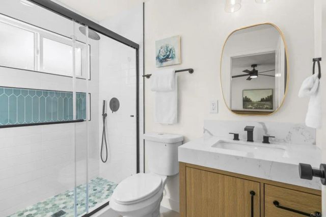 463 Parkbrook St, Spring Valley, CA 91977