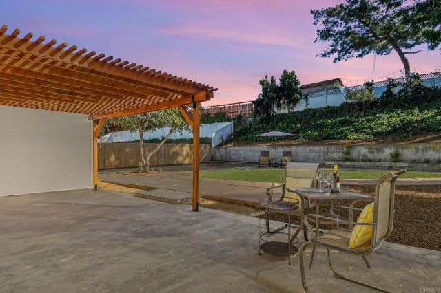 463 Parkbrook St, Spring Valley, CA 91977