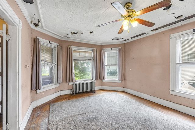 38 Phoenix Street, Springfield, MA 01104