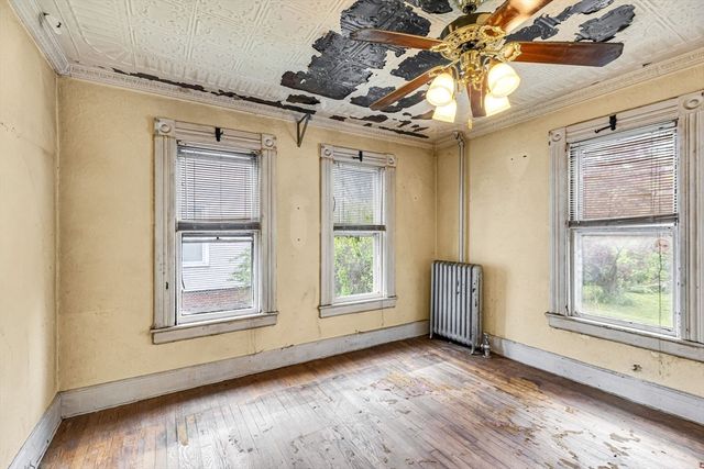 38 Phoenix Street, Springfield, MA 01104