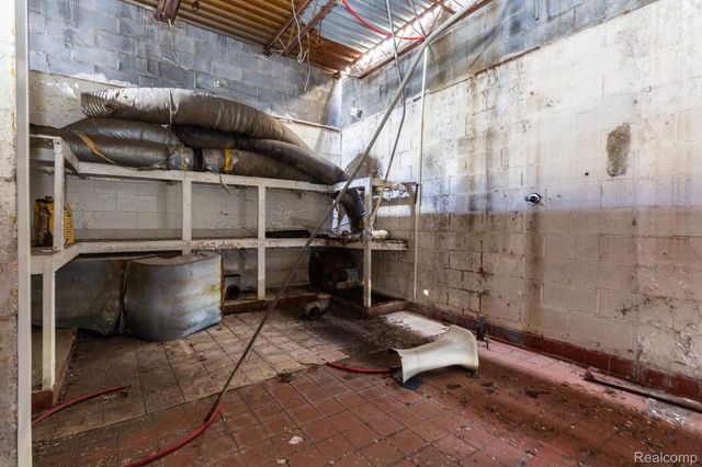 9104 Grand River Avenue, Detroit, MI 48204