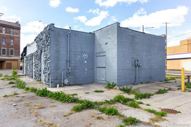 9104 Grand River Avenue, Detroit, MI 48204