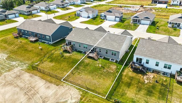 812 Juneberry Drive, Palo, IA 52324