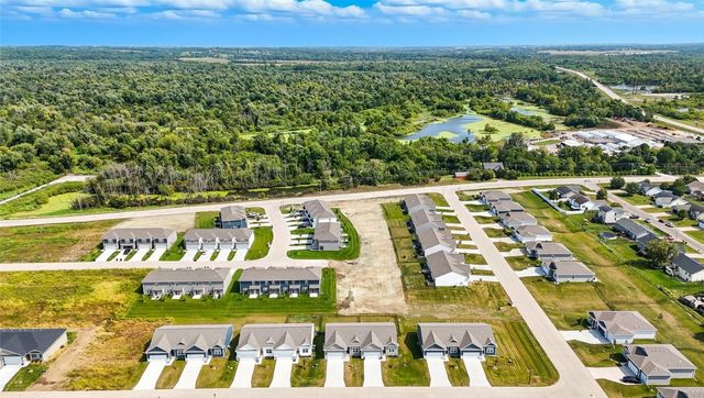 812 Juneberry Drive, Palo, IA 52324