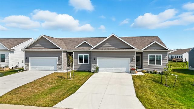 812 Juneberry Drive, Palo, IA 52324