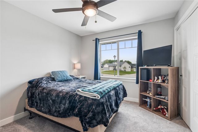 905 Carl Court, Solon, IA 52333