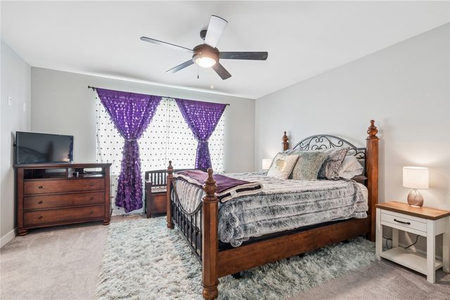 905 Carl Court, Solon, IA 52333