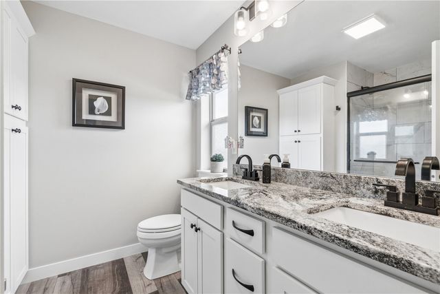 905 Carl Court, Solon, IA 52333
