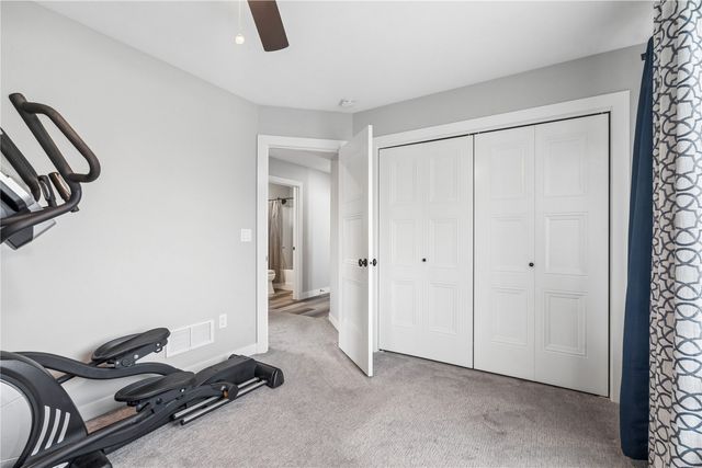 905 Carl Court, Solon, IA 52333