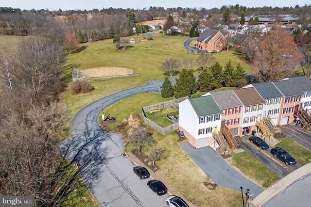 101 TOWNHOUSE LN, Lancaster, PA 17603