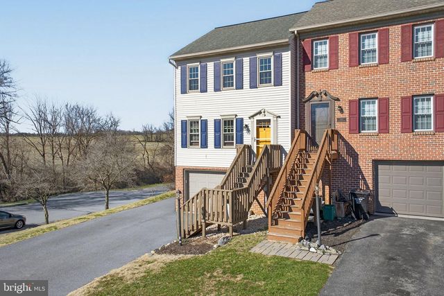 101 TOWNHOUSE LN, Lancaster, PA 17603
