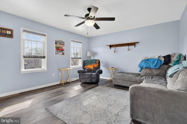 101 TOWNHOUSE LN, Lancaster, PA 17603