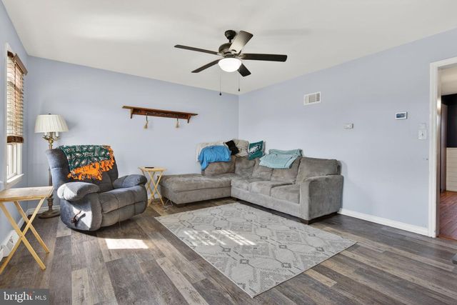 101 TOWNHOUSE LN, Lancaster, PA 17603