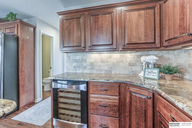 13534 Taylor Street, Omaha, NE 68154