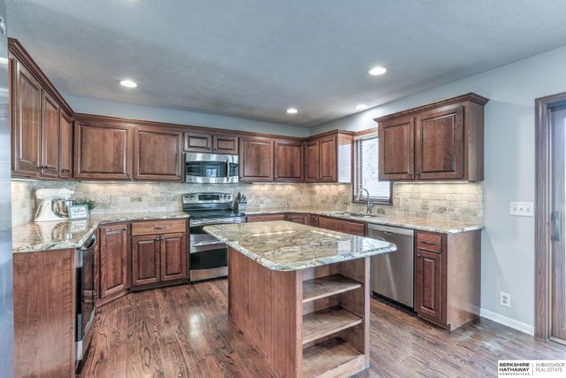 13534 Taylor Street, Omaha, NE 68154