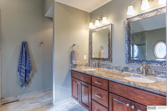 13534 Taylor Street, Omaha, NE 68154