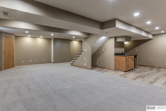 13534 Taylor Street, Omaha, NE 68154