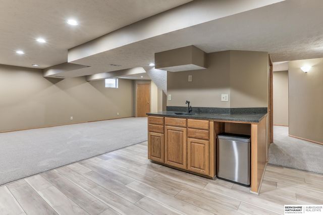 13534 Taylor Street, Omaha, NE 68154