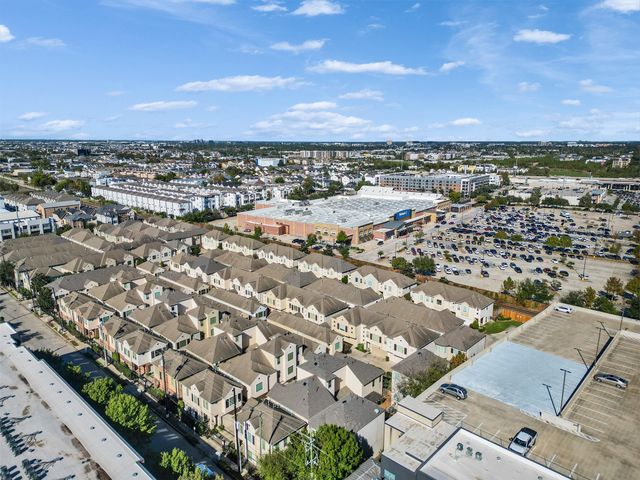 3802 Center Street, Houston, TX 77007