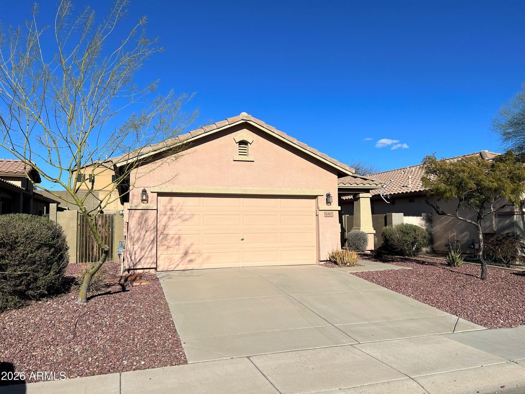 40827 N Hearst Drive, Anthem, AZ 85086