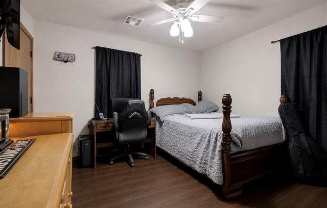 106 Southpointe Avenue, Tuttle, OK 73089